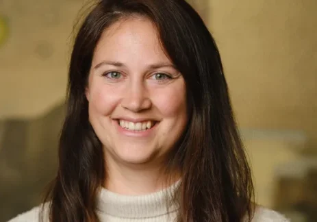 Dr Marianne Nury